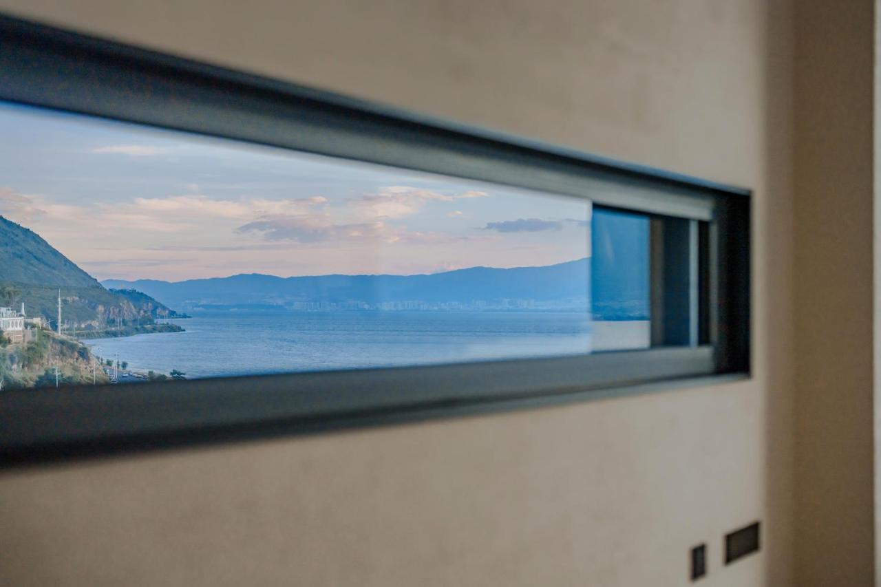 Dali Oriental Seaview Hotel -Dali Erhai Bagian luar foto