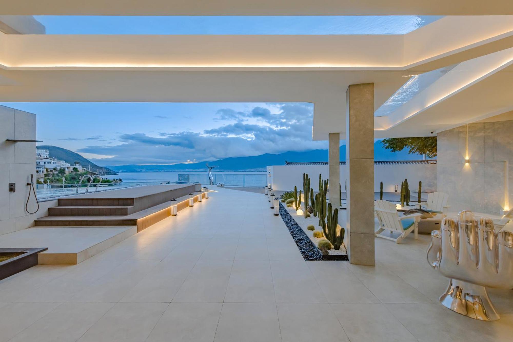 Dali Oriental Seaview Hotel -Dali Erhai Bagian luar foto
