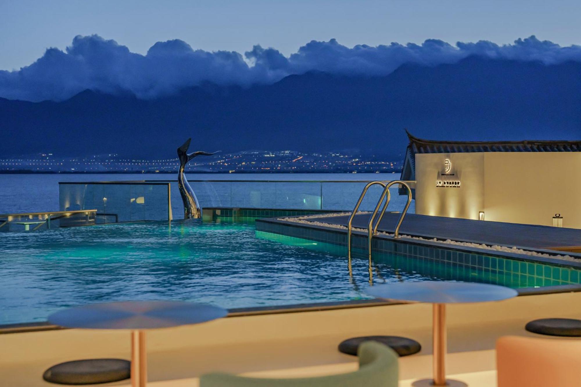 Dali Oriental Seaview Hotel -Dali Erhai Bagian luar foto