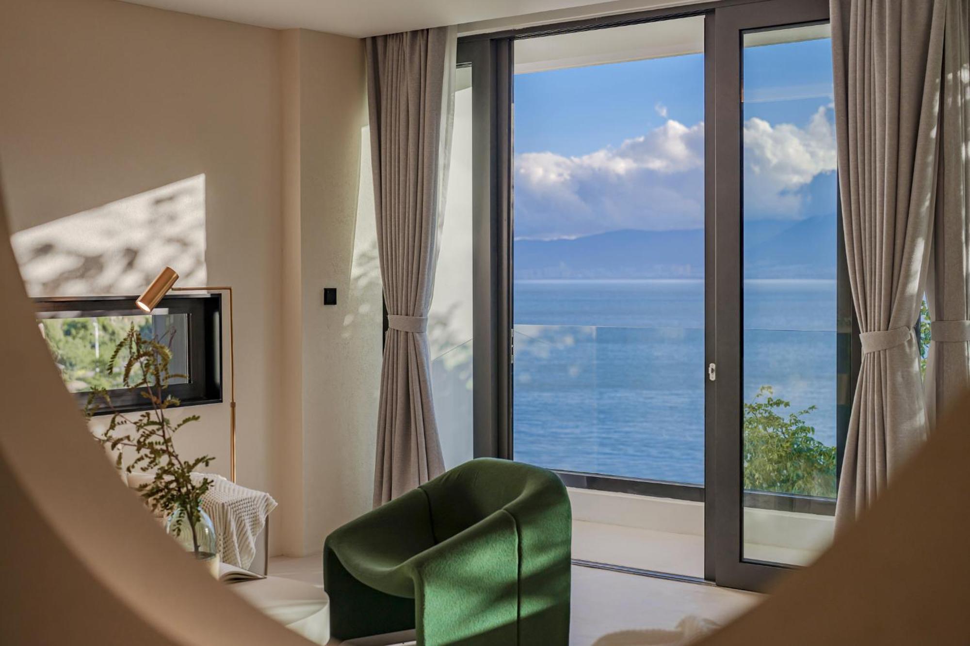 Dali Oriental Seaview Hotel -Dali Erhai Bagian luar foto